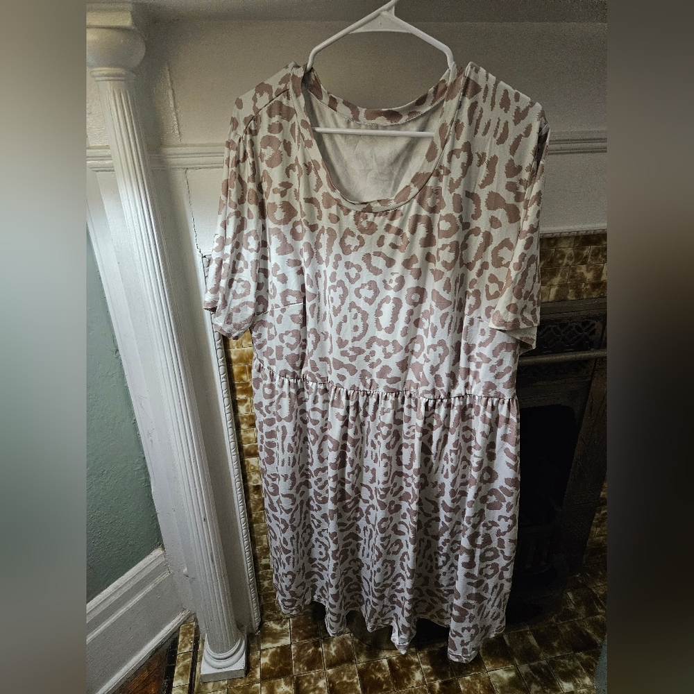 Animal Print T-Shirt Dress, NWOT, size 4X
